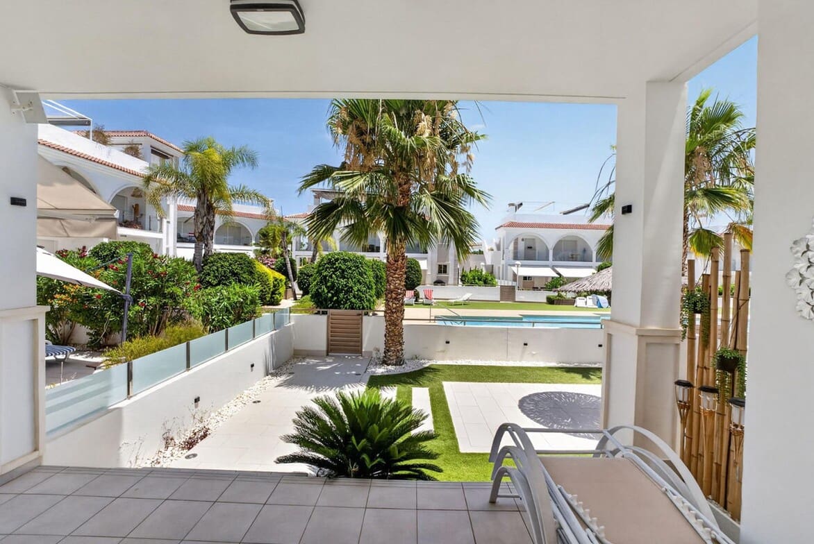 2 bedroom Apartment for sale in Rojales with pool garage - € 324,900 (Ref: 10157544)