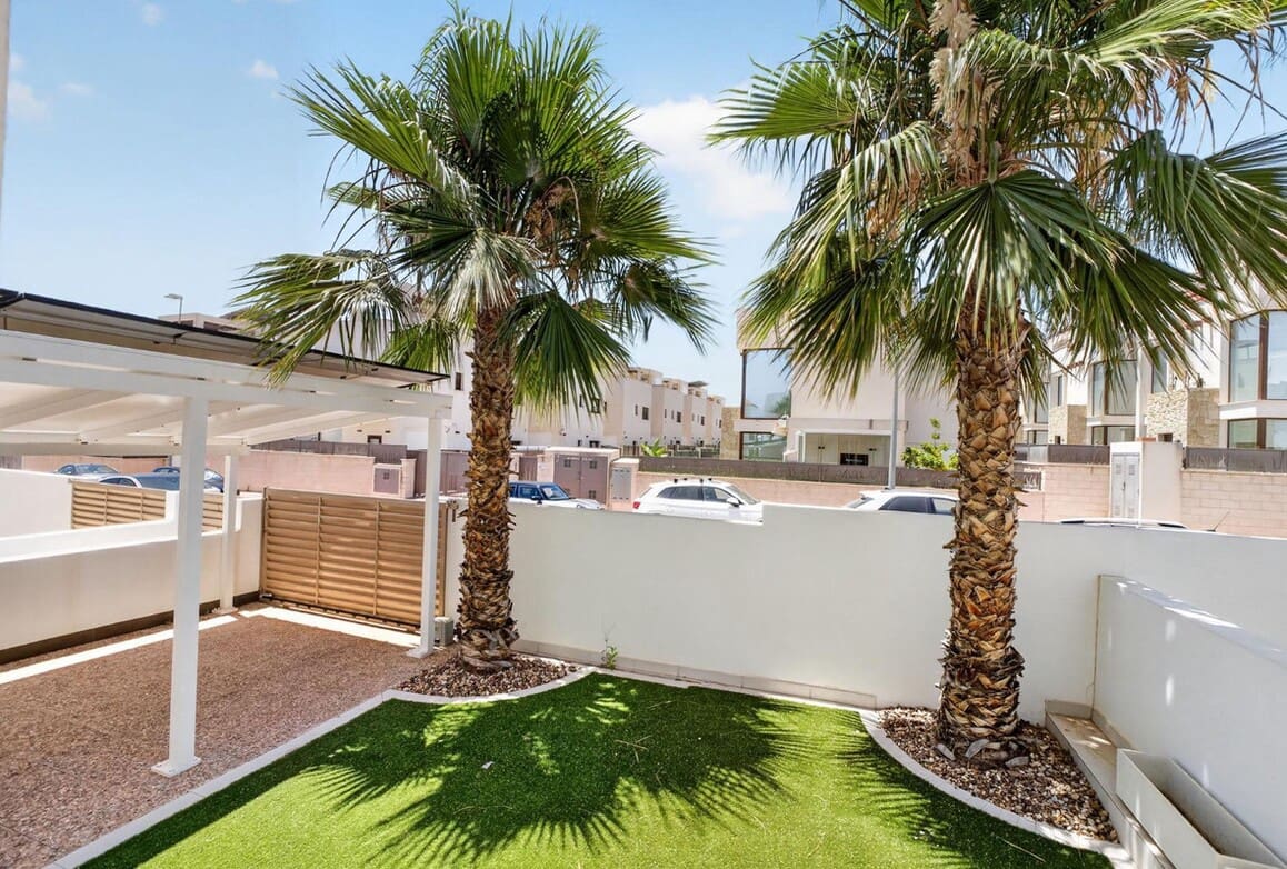 2 bedroom Apartment for sale in Rojales with pool garage - € 324,900 (Ref: 10157544)