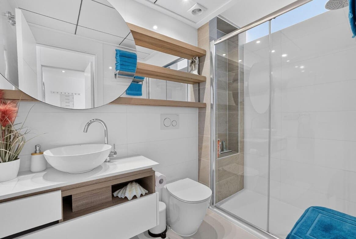 2 bedroom Apartment for sale in Rojales with pool garage - € 324,900 (Ref: 10157544)