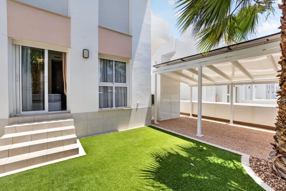 2 bedroom Apartment for sale in Rojales with pool garage - € 324,900 (Ref: 10157544)