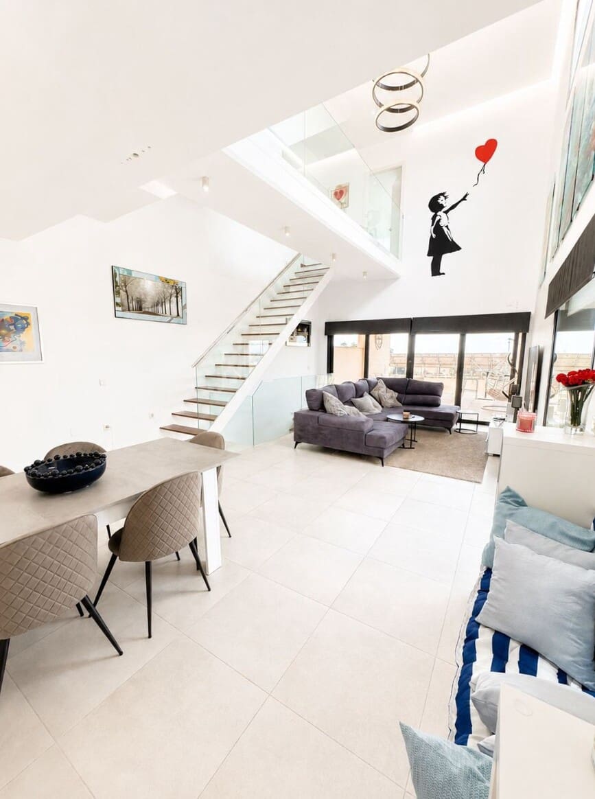 4 slaapkamer Villa te koop in Benijofar met zwembad garage - € 795.000 (Ref: 10158297)