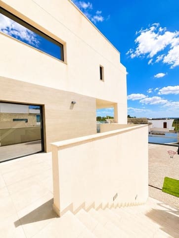 4 slaapkamer Villa te koop in Benijófar met zwembad garage - € 795.000 (Ref: 10158297)