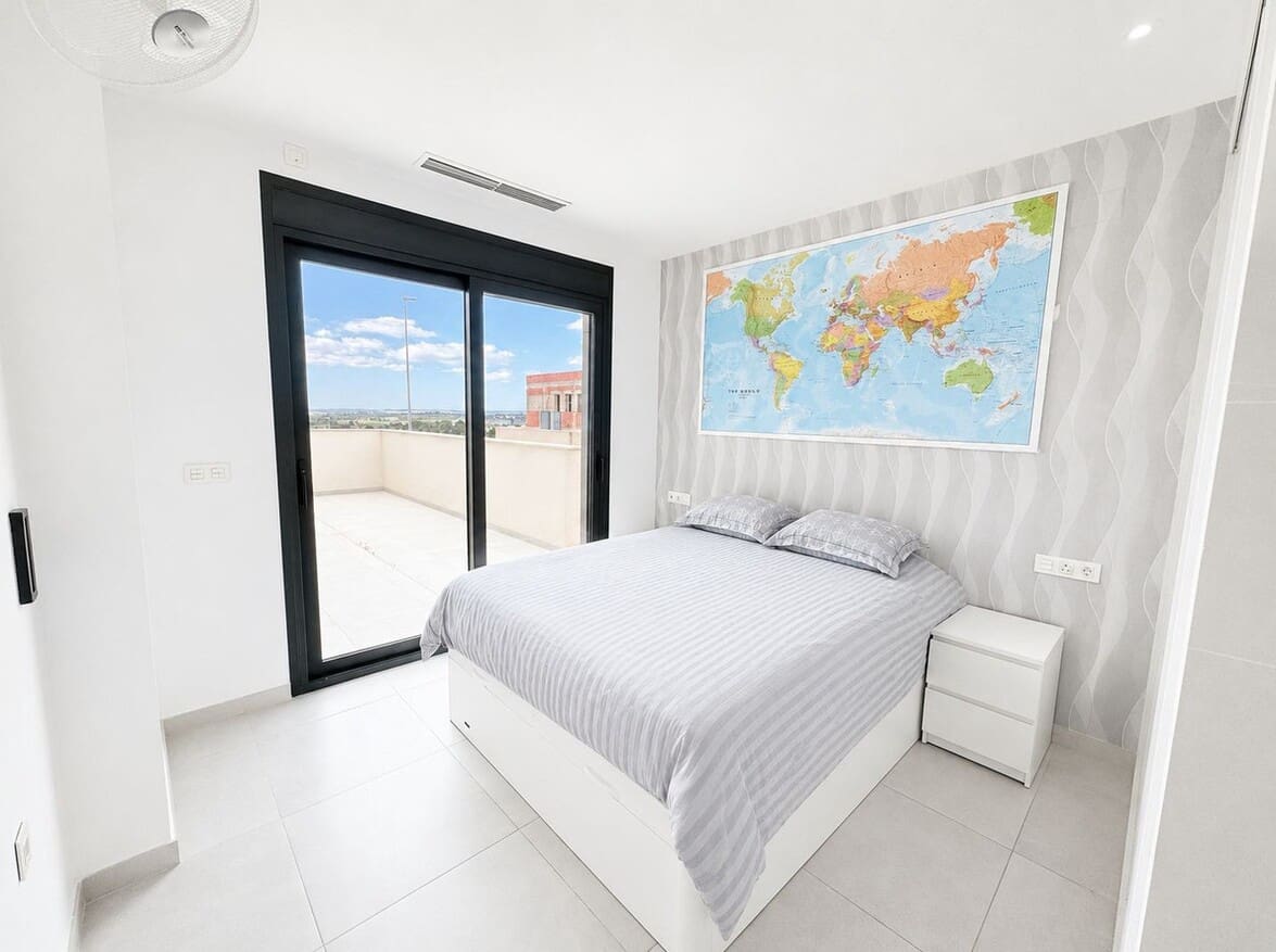 4 slaapkamer Villa te koop in Benijofar met zwembad garage - € 795.000 (Ref: 10158297)