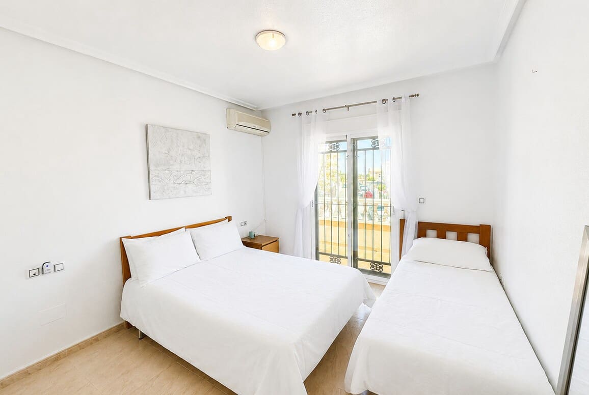 3 chambre Maison de Ville à vendre à Orihuela avec piscine - 229 995 € (Ref: 10158298)