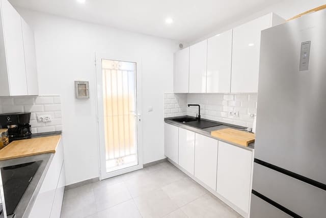 3 chambre Maison de Ville à vendre à Lomas de Campoamor - Las Ramblas, Orihuela avec piscine - 229 995 € (Ref: 10158298)