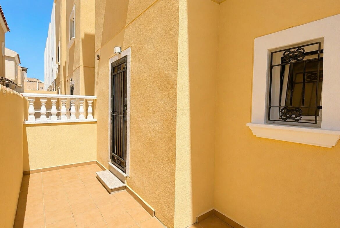 3 chambre Maison de Ville à vendre à Orihuela avec piscine - 229 995 € (Ref: 10158298)