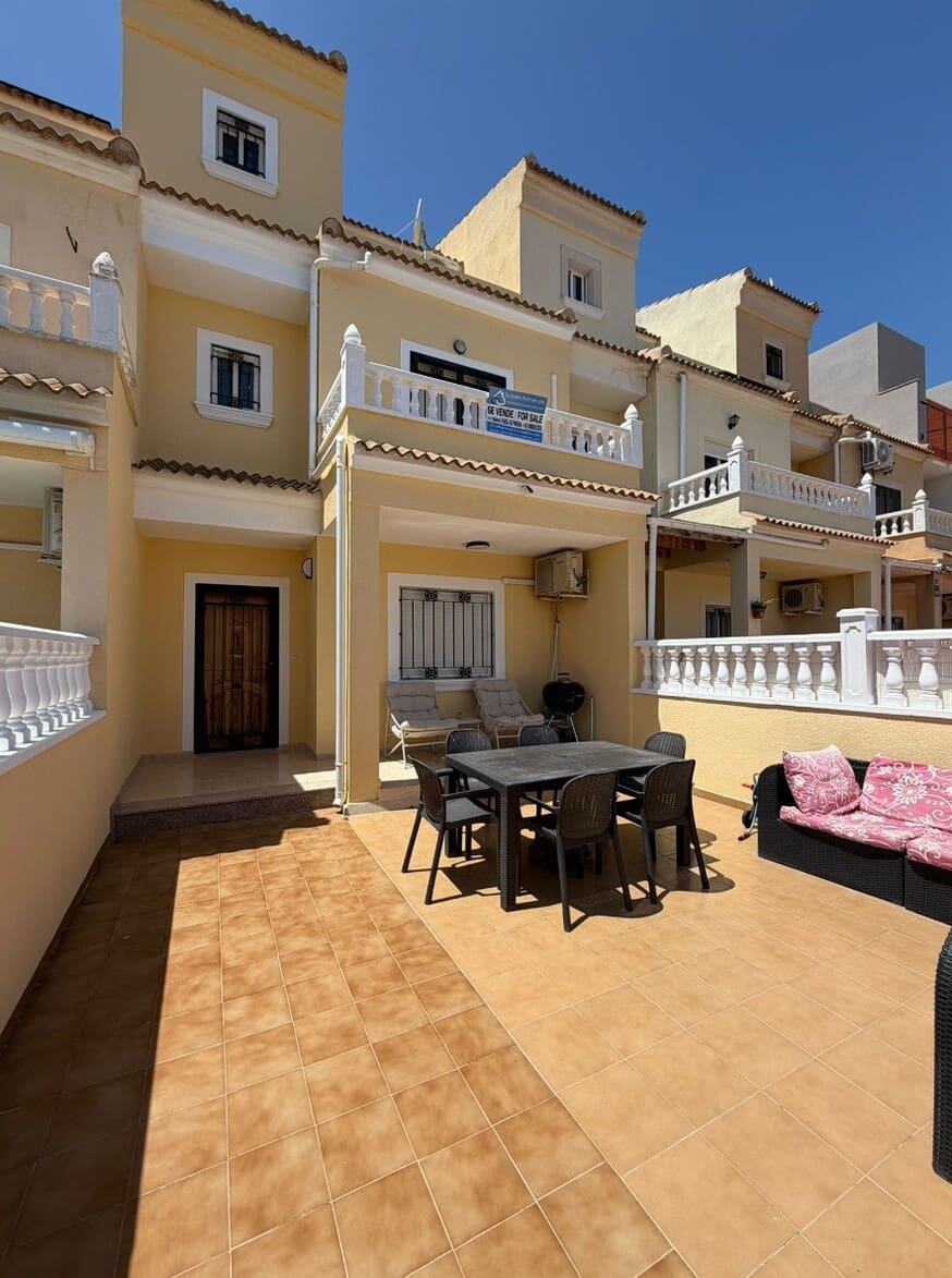 3 chambre Maison de Ville à vendre à Orihuela avec piscine - 229 995 € (Ref: 10158298)