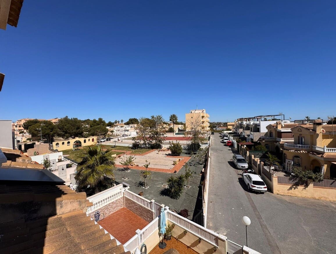 3 chambre Maison de Ville à vendre à Orihuela avec piscine - 229 995 € (Ref: 10158298)