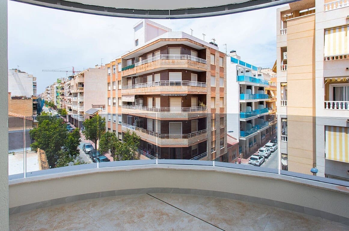 2 soverom Leilighet til salgs i Torrevieja med svømmebasseng - € 265 000 (Ref: 10158299)