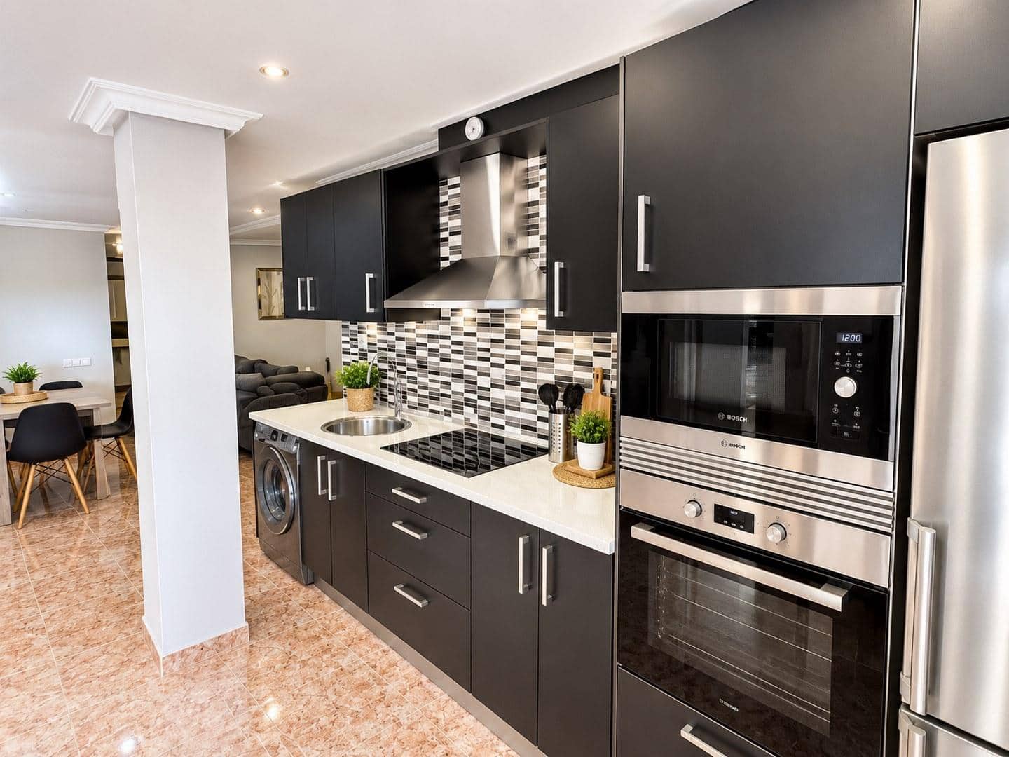 4 soveværelse Villa til salg i Benferri med swimmingpool garage - € 467.000 (Ref: 10158396)