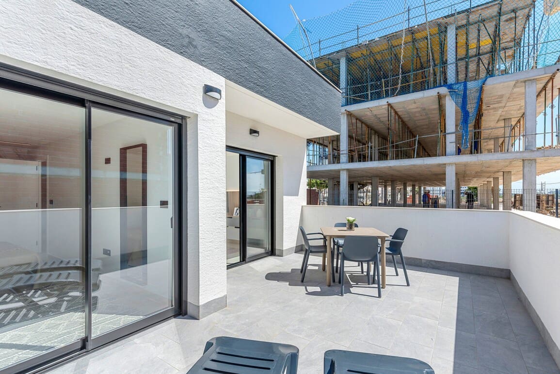 2 chambre Appartement à vendre à Guardamar del Segura avec piscine garage - 233 000 € (Ref: 10159237)