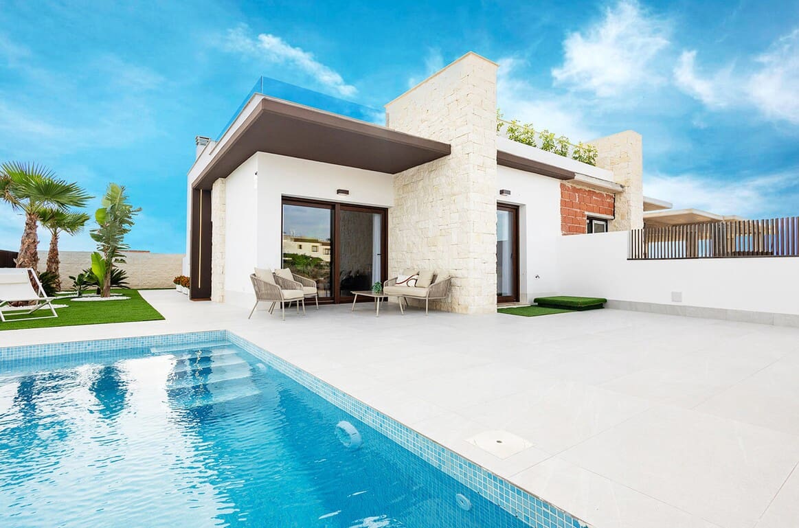 2 bedroom Villa for sale in Orihuela with pool garage - € 376,000 (Ref: 10159245)
