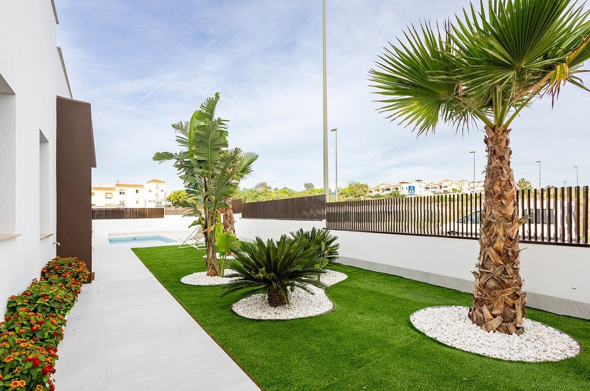 2 bedroom Villa for sale in Orihuela with pool garage - € 376,000 (Ref: 10159245)