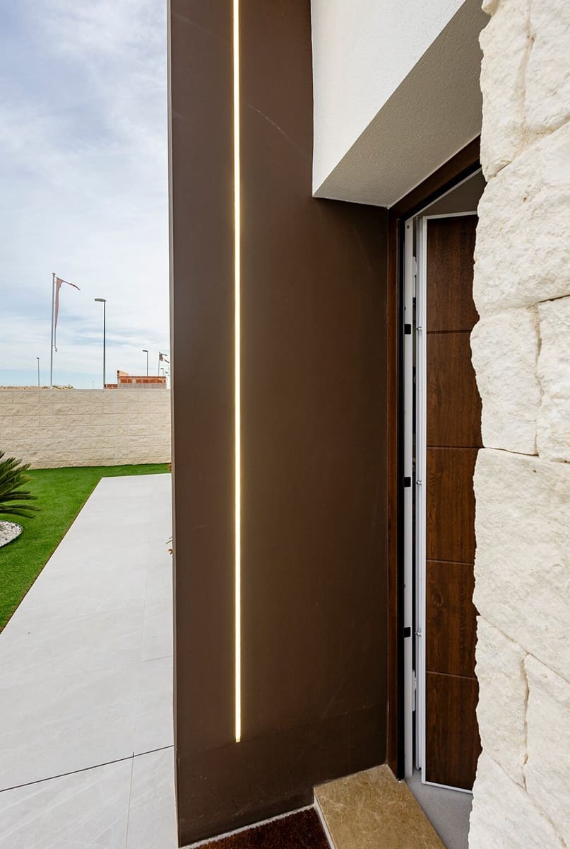 2 bedroom Villa for sale in Orihuela with pool garage - € 381,000 (Ref: 10159246)