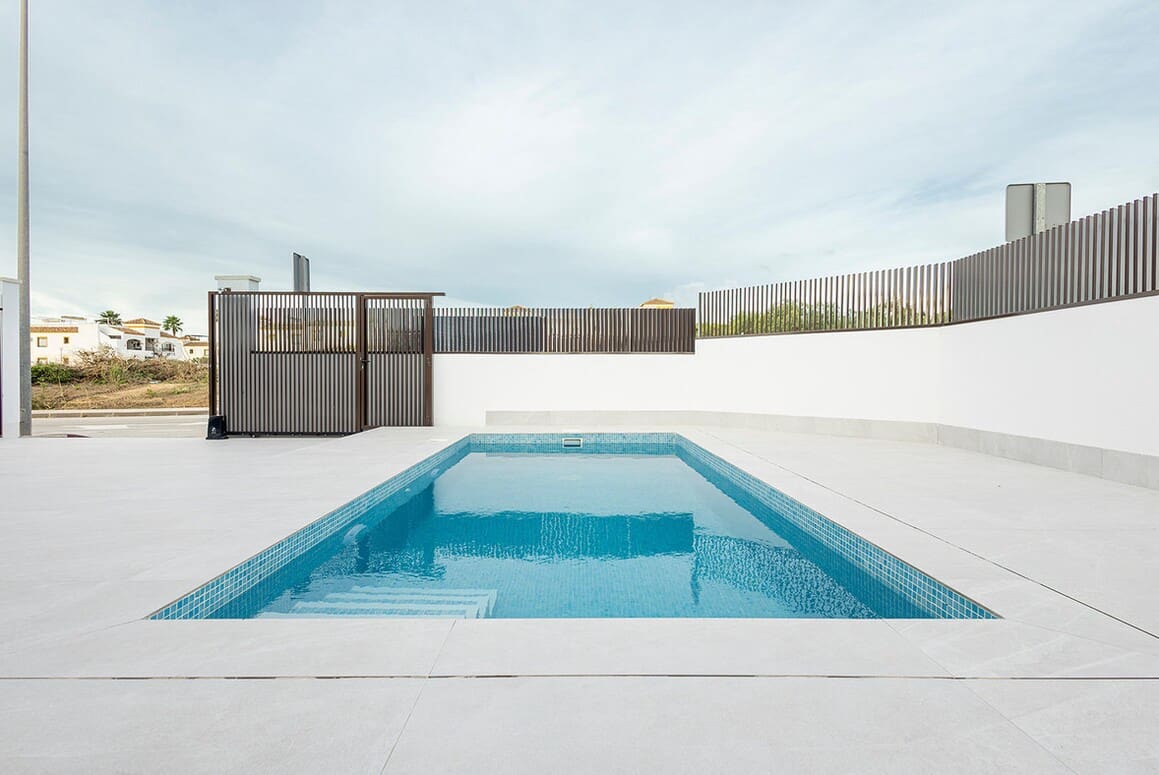 2 bedroom Villa for sale in Orihuela with pool garage - € 381,000 (Ref: 10159246)