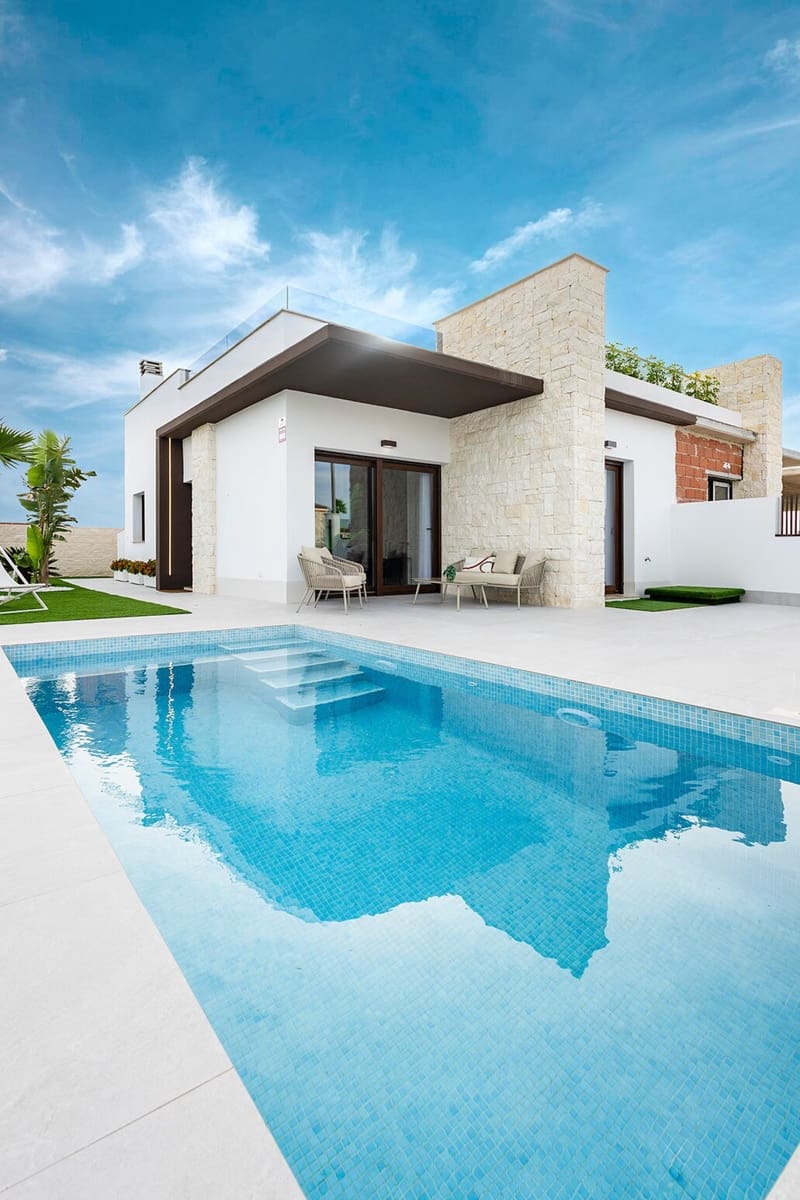 2 bedroom Villa for sale in Orihuela with pool garage - € 381,000 (Ref: 10159246)