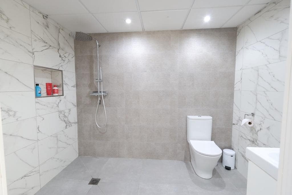 5 slaapkamer Villa te koop in Torrevieja met zwembad garage - € 599.000 (Ref: 10159264)