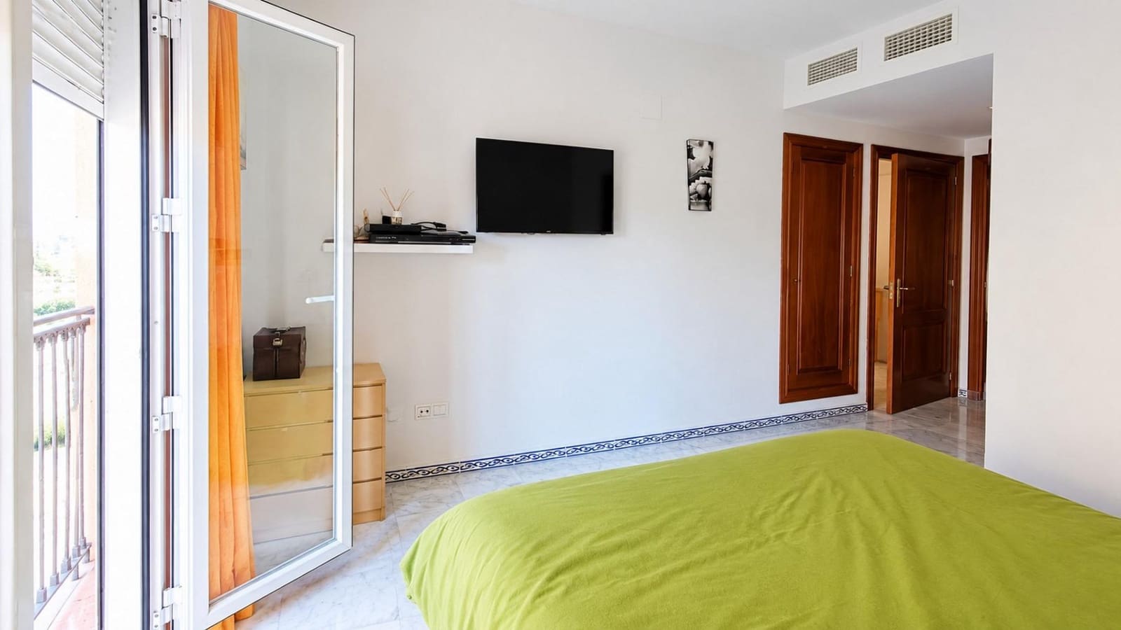 2 quarto Apartamento de Praia para venda em Torrevieja com piscina garagem - 260 000 € (Ref: 10159266)