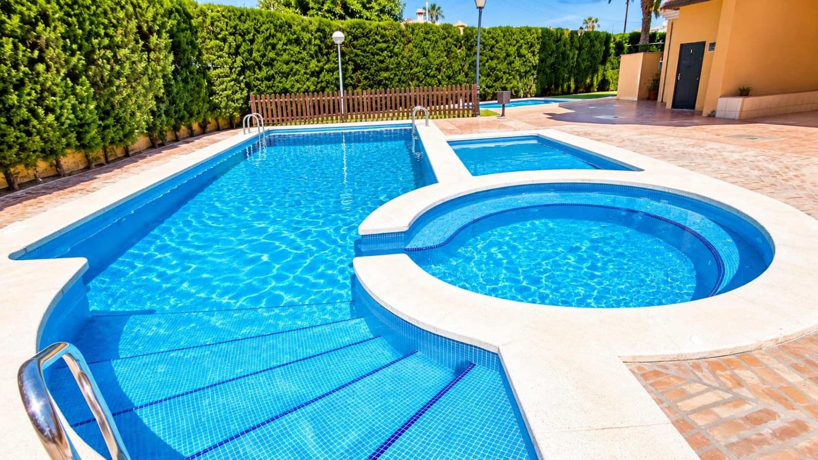 2 quarto Apartamento de Praia para venda em Torrevieja com piscina garagem - 260 000 € (Ref: 10159266)