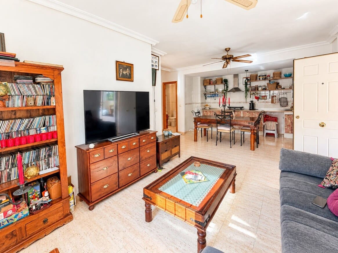 3 bedroom Villa for sale in Orihuela with pool - € 349,995 (Ref: 10159513)