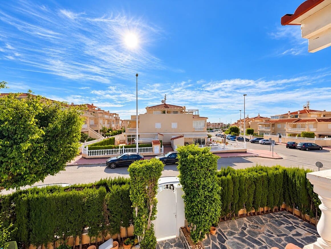 3 bedroom Villa for sale in Orihuela with pool - € 349,995 (Ref: 10159513)