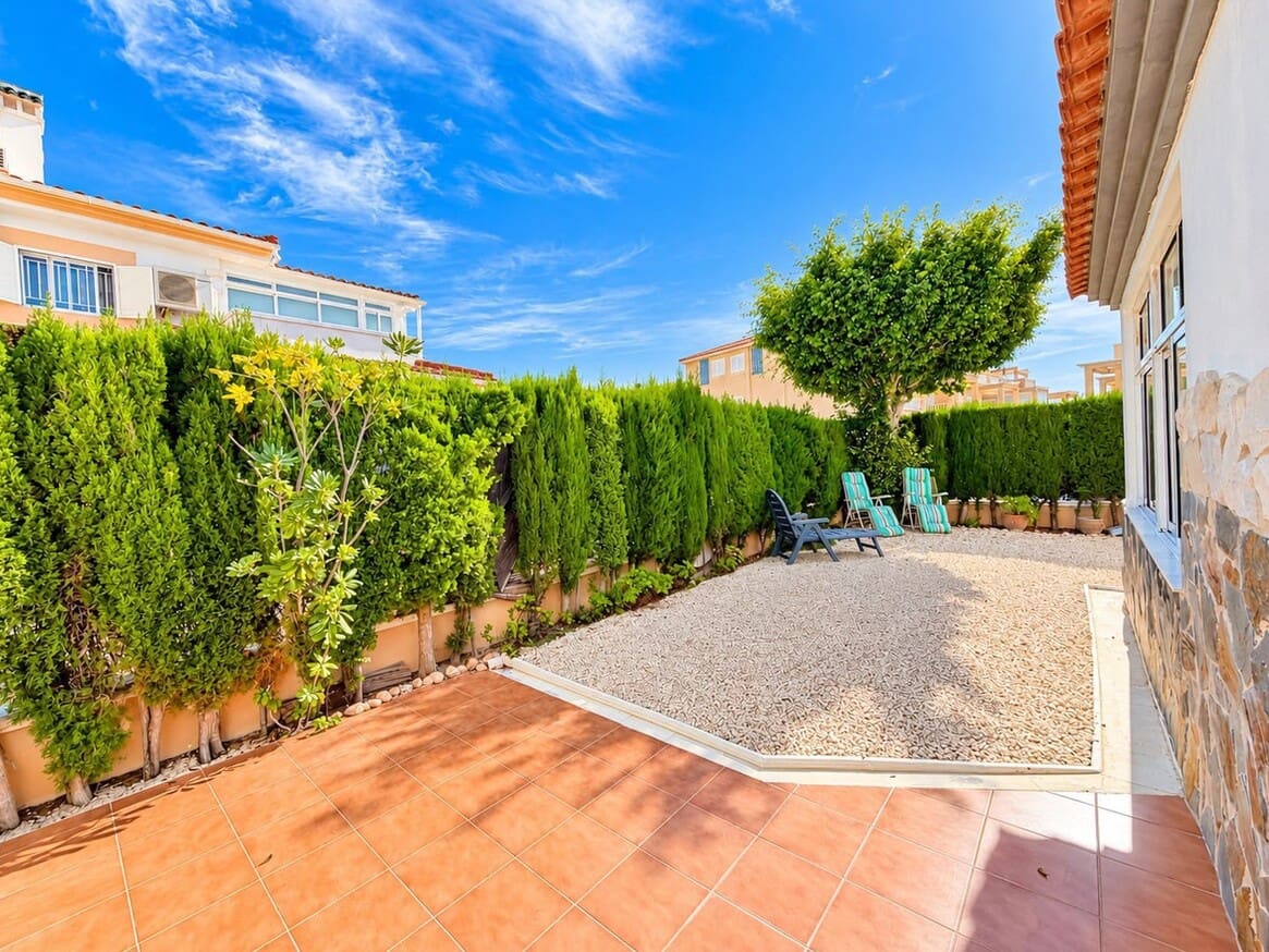 3 bedroom Villa for sale in Orihuela with pool - € 349,995 (Ref: 10159513)
