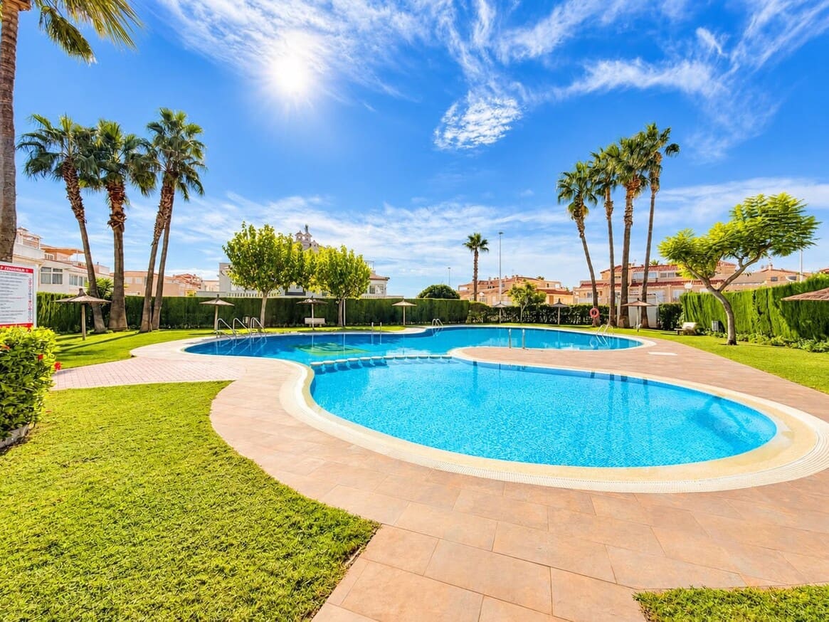 3 bedroom Villa for sale in Orihuela with pool - € 349,995 (Ref: 10159513)