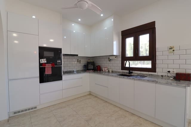 3 soverom Finca/Herregård til salgs i Daya Vieja med svømmebasseng garasje - € 650 000 (Ref: 10160459)