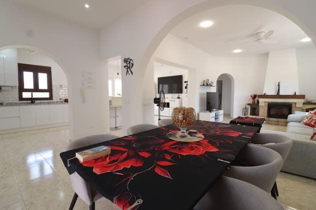 3 soverom Finca/Herregård til salgs i Daya Vieja med svømmebasseng garasje - € 650 000 (Ref: 10160459)