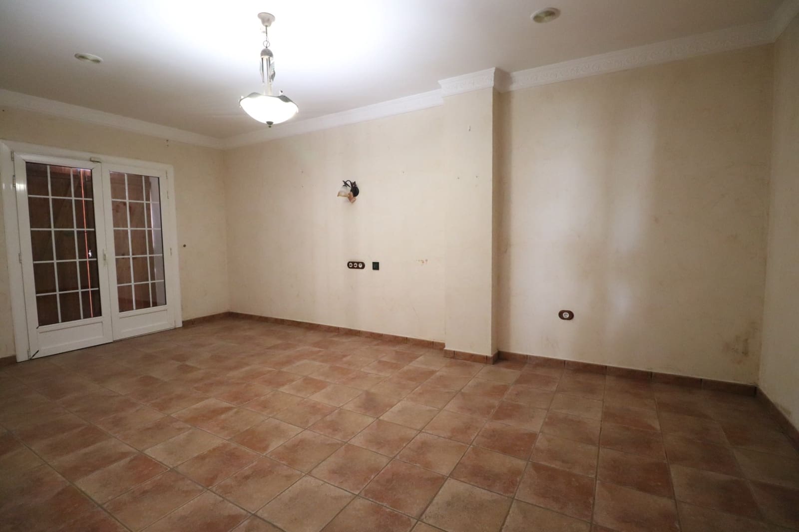5 bedroom Villa for sale in Rojales with pool garage - € 600,000 (Ref: 10160460)