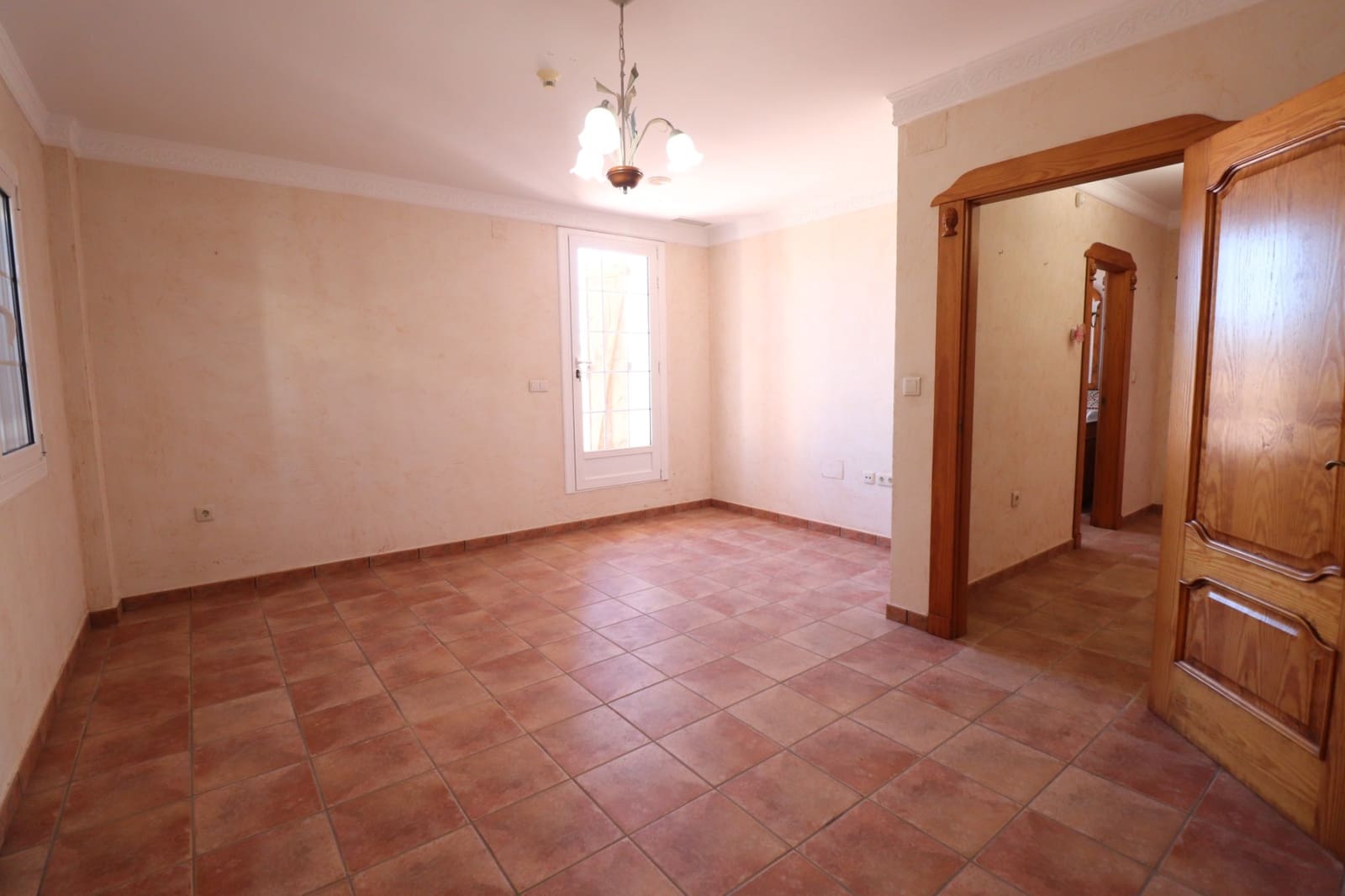 5 bedroom Villa for sale in Rojales with pool garage - € 600,000 (Ref: 10160460)