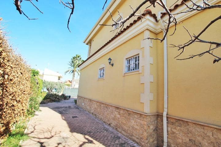 4 soverom Villa til salgs i Elche / Elx - € 760 000 (Ref: 10161175)