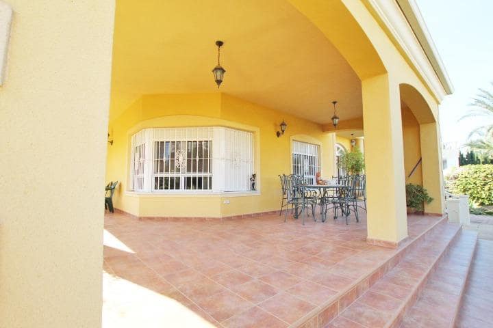 4 bedroom Villa for sale in Elche / Elx - € 760,000 (Ref: 10161175)