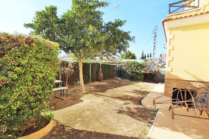 4 bedroom Villa for sale in Elche / Elx - € 760,000 (Ref: 10161175)