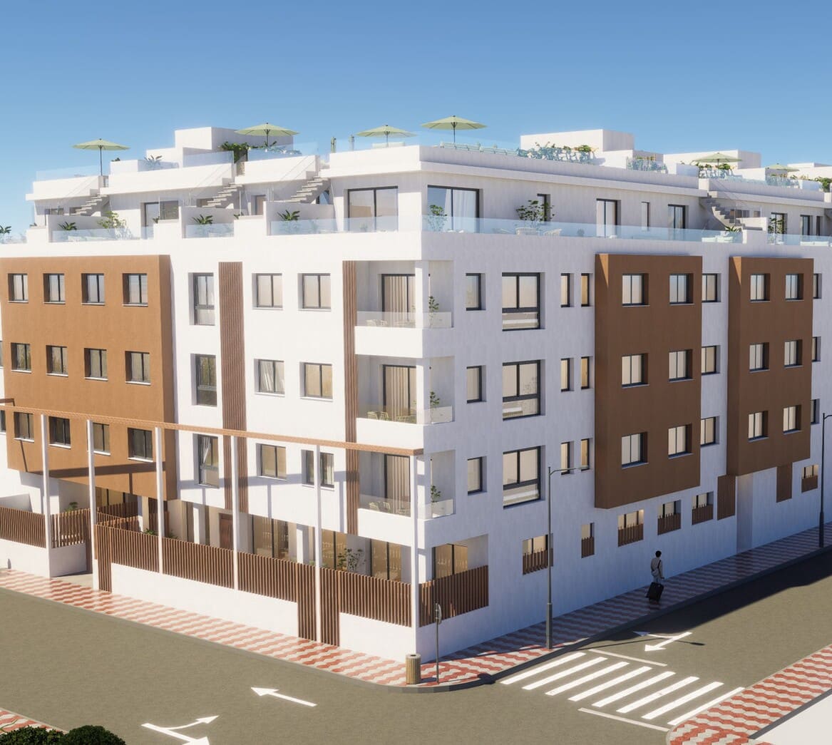 Apartamento de 3 habitaciones en Roquetas de Mar en venta con piscina garaje - 191.000 € (Ref: 10162371)