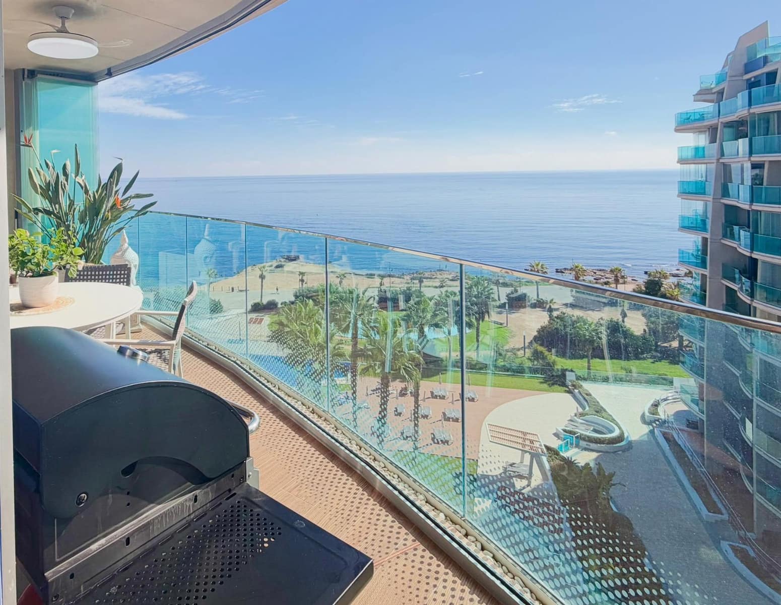 Apartamento Playa de 2 habitaciones en Punta Prima en venta con piscina - 509.990 € (Ref: 10162886)