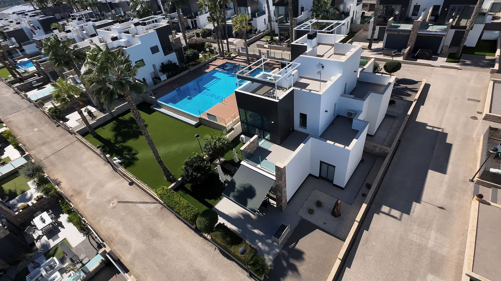 3 camera da letto Appartamento in vendita in Orihuela Costa con piscina garage - 450.000 € (Rif: 10163926)
