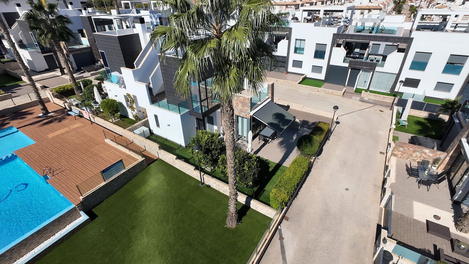 3 camera da letto Appartamento in vendita in Orihuela Costa con piscina garage - 450.000 € (Rif: 10163926)