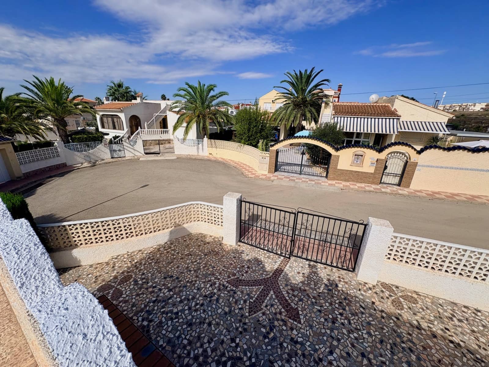 3 bedroom Villa for sale in Rojales with garage - € 320,000 (Ref: 10164791)