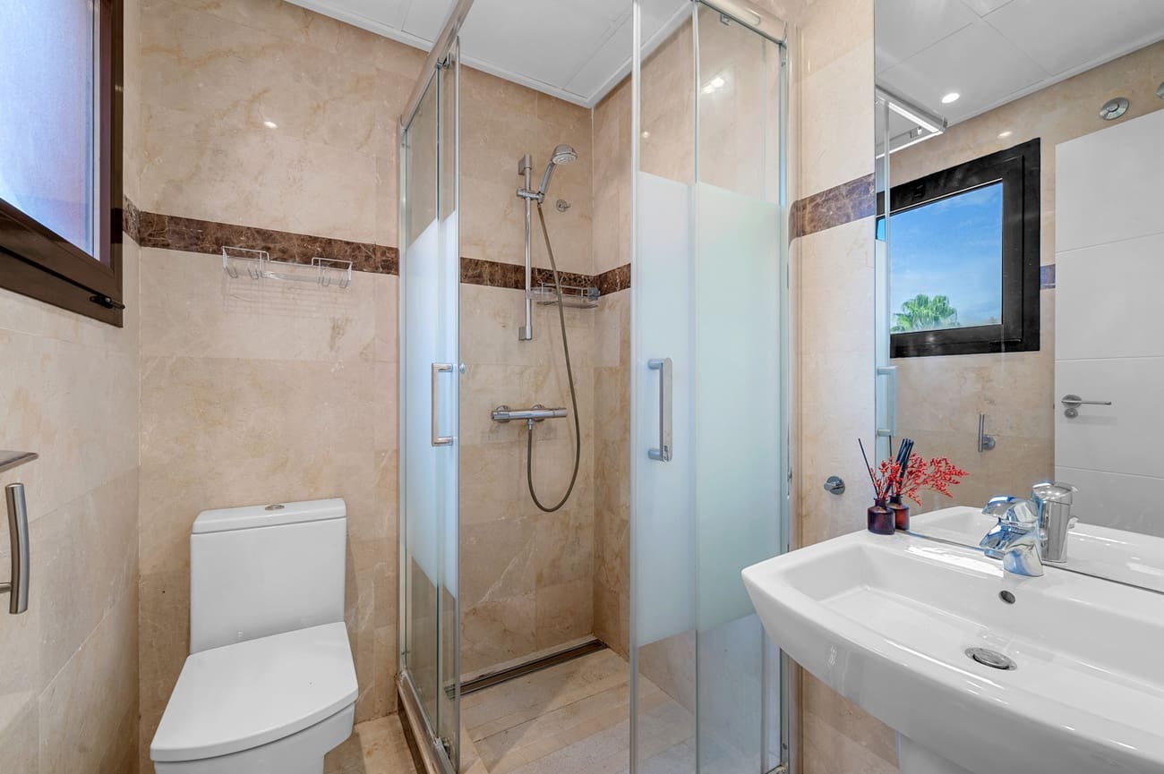2 sovrum Hus till salu i San Miguel de Salinas med pool garage - 259 000 € (Ref: 10168370)