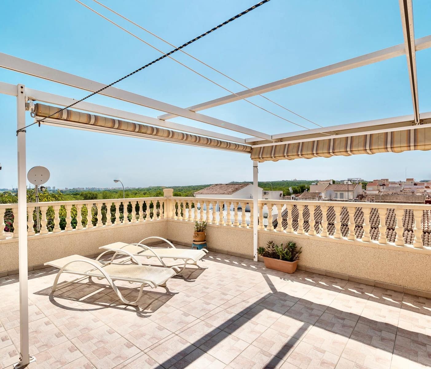 3 chambre Maison de Ville à vendre à Torrevieja - 199 000 € (Ref: 10168372)
