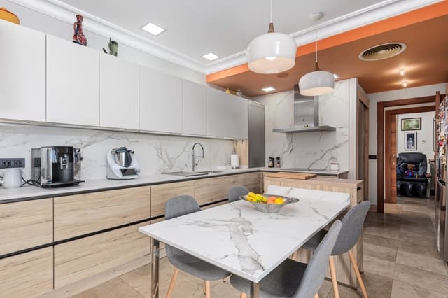 4 Zimmer Villa zu verkaufen in El Edén, Guardamar del Segura mit Pool Garage - 1.750.000 € (Ref: 10168376)