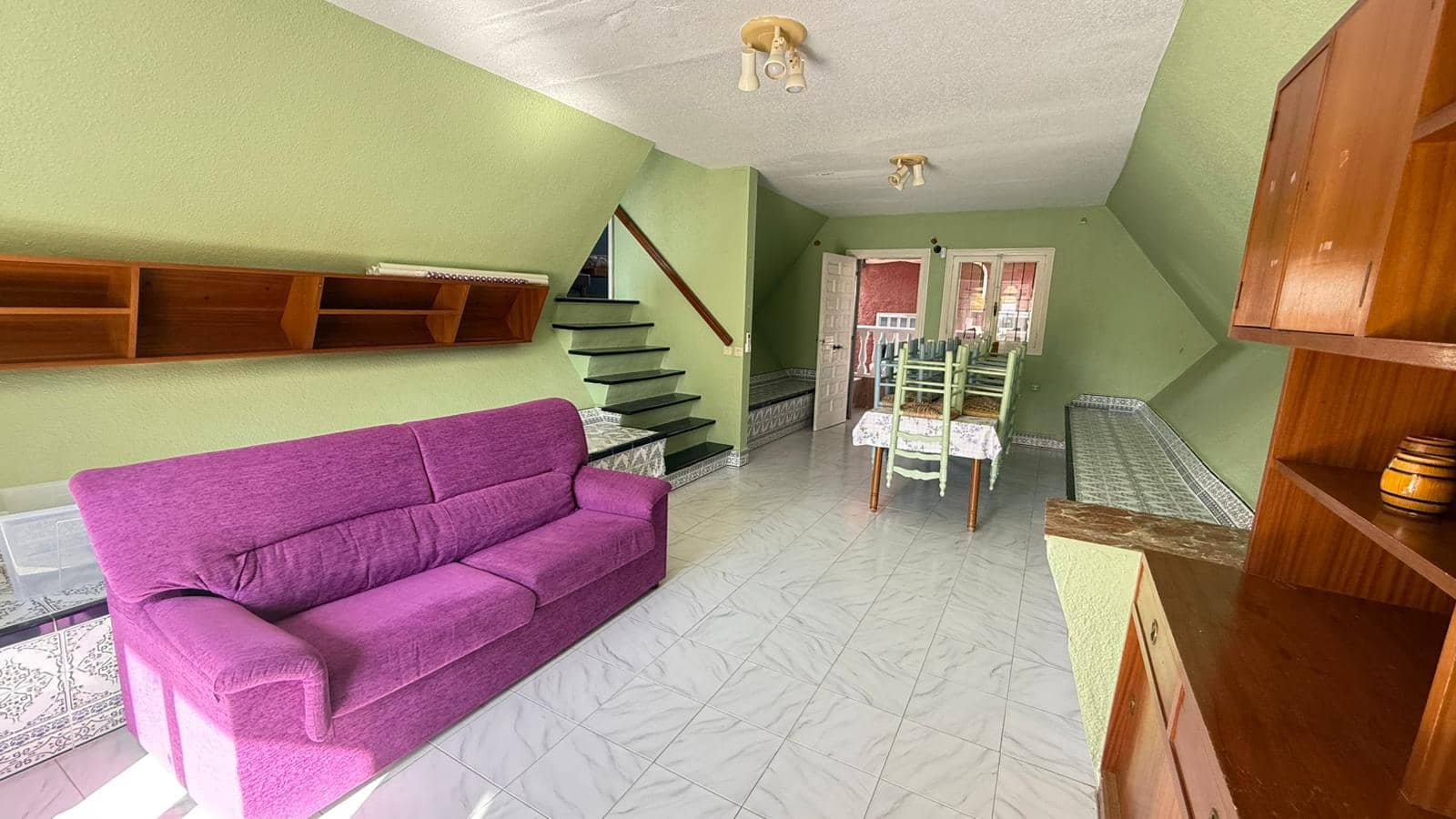 3 makuuhuone Huvila myytävänä paikassa Torrevieja mukana uima-altaan 
autotalli - 490 500 € (Ref: 10168381)