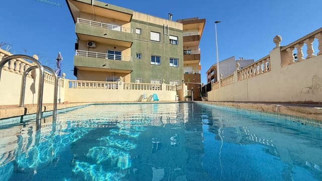 Apartamento de 2 habitaciones en San Miguel de Salinas en venta con piscina garaje - 145.000 € (Ref: 10168383)