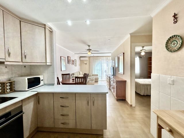 3 soveværelse Byhus til salg i El Chaparral, Torrevieja med garage - € 199.000 (Ref: 10171192)