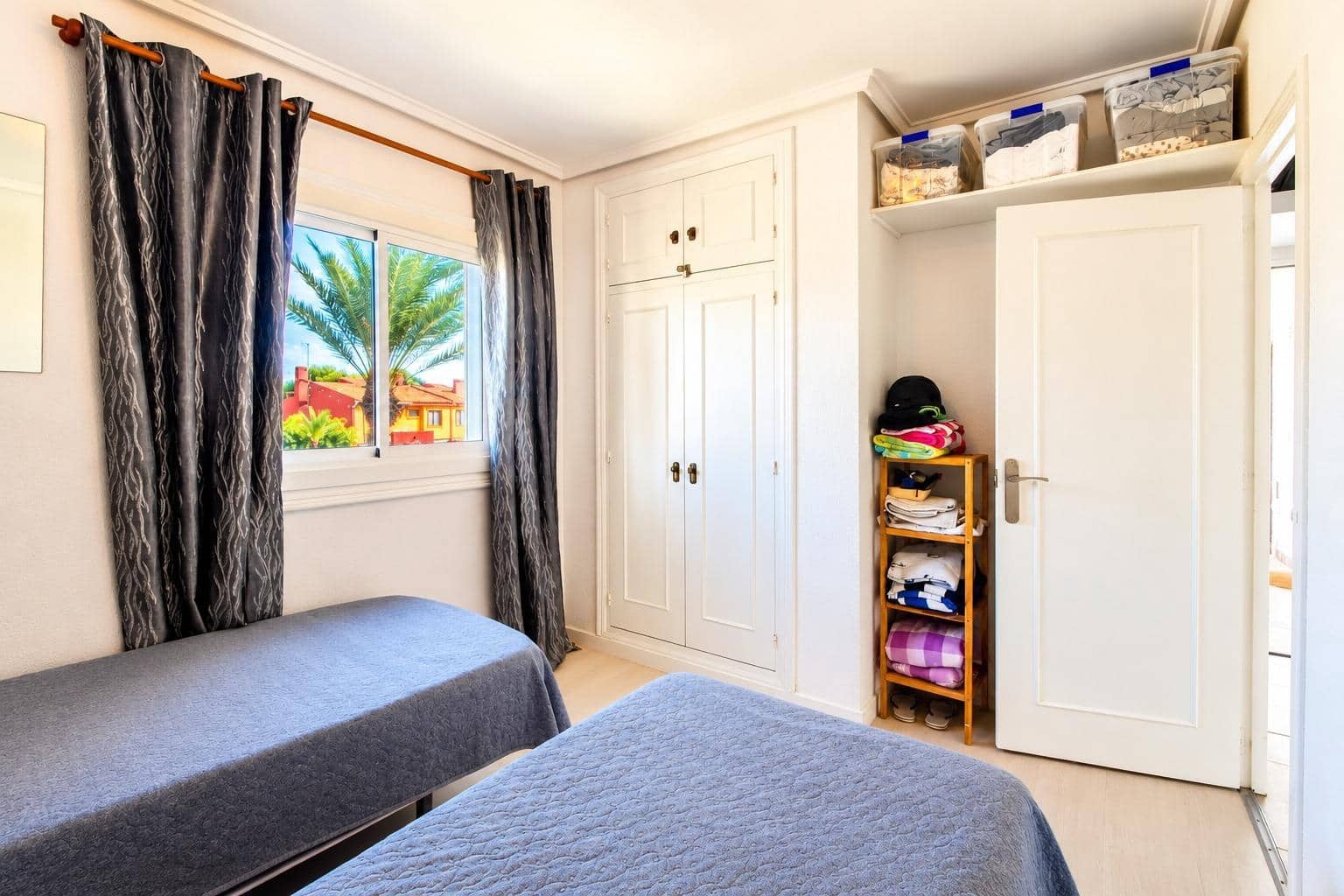1 Zimmer Apartment zu verkaufen in Cabo Roig mit Pool - 139.000 € (Ref: 10171194)