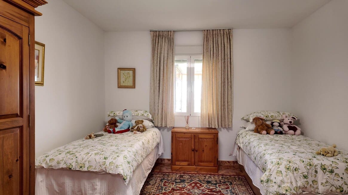 5 bedroom Villa for sale in San Miguel de Salinas with pool garage - € 750,000 (Ref: 10172485)