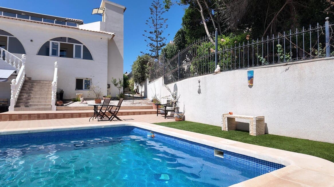 5 bedroom Villa for sale in San Miguel de Salinas with pool garage - € 750,000 (Ref: 10172485)