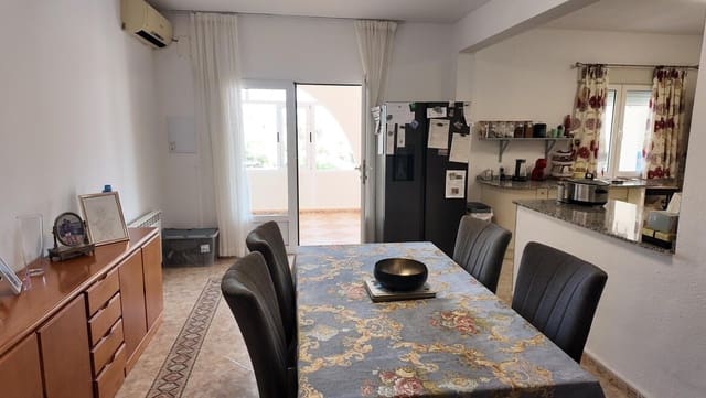 5 quarto Moradia para venda em San Miguel de Salinas com piscina garagem - 750 000 € (Ref: 10172485)