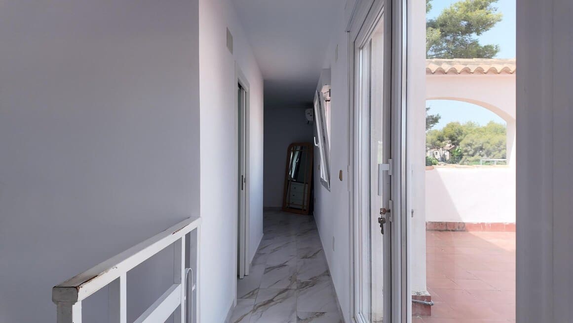 6 soveværelse Byhus til salg i Orihuela Costa med swimmingpool garage - € 695.000 (Ref: 10172487)